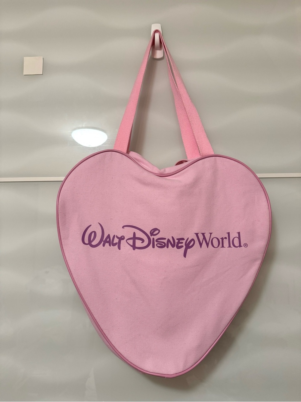 Disney Daisy Duck big face tote bag heart pink purple bow Disneyworld purse - Picture 4 of 7